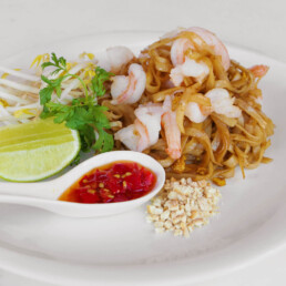 Shrimp & chili pad thai ho fun noodles