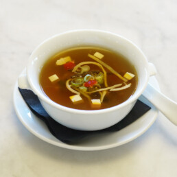 Smoked chicken hot & sour soup